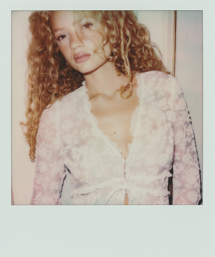The Anaïs - Camellia Devoré